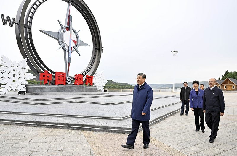 9月6日至8日，中共中央總書記、國家主席、中央軍委主席習近平在黑龍江考察。這是6日下午，習近平在大興安嶺地區(qū)漠河市北極村考察。